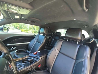 2020 Dodge Challenger SXT - miniatura 8