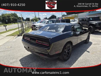 2020 Dodge Challenger SXT – miniatura 7