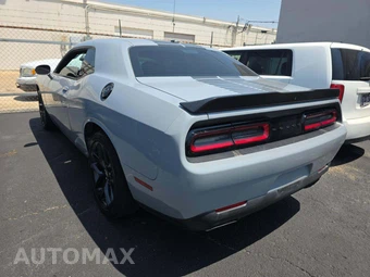 2020 Dodge Challenger SXT - miniatura 2