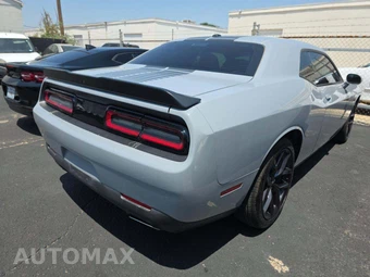 2020 Dodge Challenger SXT - miniatura 3