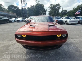 2020 Dodge Challenger SXT – miniatura 2