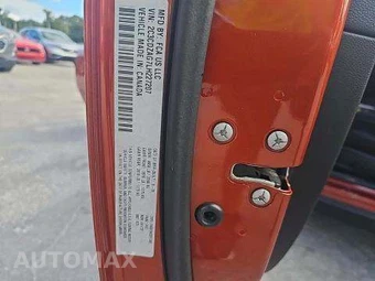 2020 Dodge Challenger SXT – miniatura 6