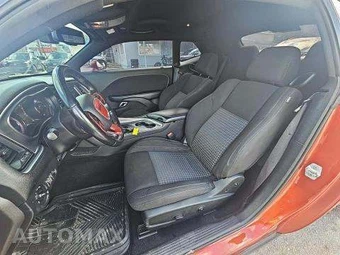 2020 Dodge Challenger SXT – miniatura 7