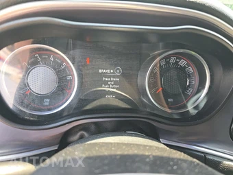 2020 Dodge Challenger SXT – miniatura 12