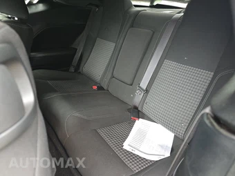 2020 Dodge Challenger SXT – miniatura 13
