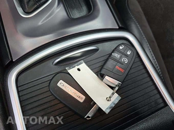 2020 Dodge Charger GT – miniatura 8