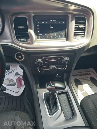 2020 Dodge Charger SXT – miniatura 17