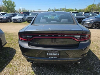 2020 Dodge Charger SXT – miniatura 5