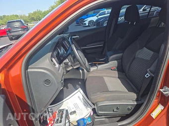 2020 Dodge Charger SXT – miniatura 3