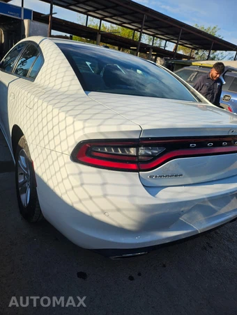 2020 Dodge Charger SXT - miniatura 10