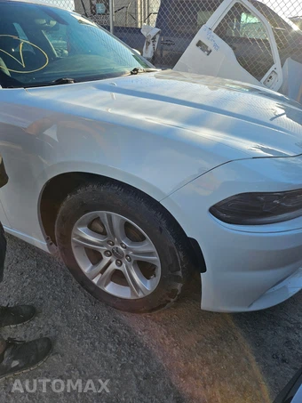 2020 Dodge Charger SXT - miniatura 4