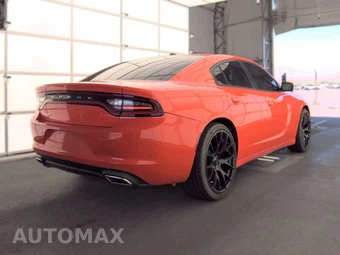 2020 Dodge Charger SXT – miniatura 4