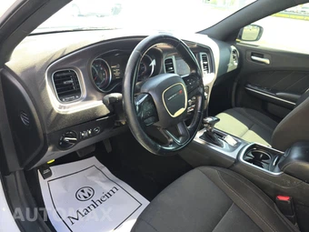 2020 Dodge Charger SXT – miniatura 11