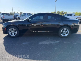 2020 Dodge Charger SXT - miniatura 3