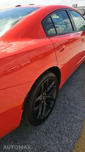 2020 Dodge Charger SXT – miniatura 18