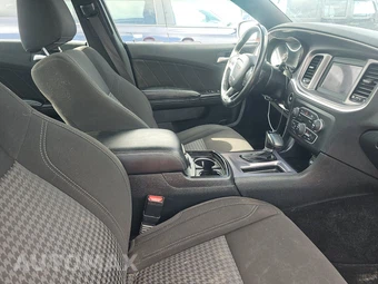 2020 Dodge Charger SXT – miniatura 8