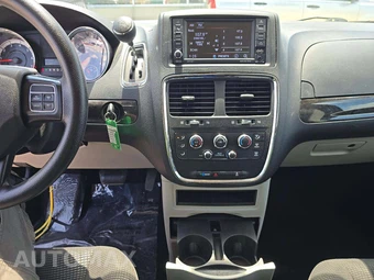 2020 Dodge Grand Caravan SE 121.2" WB - miniatura 7