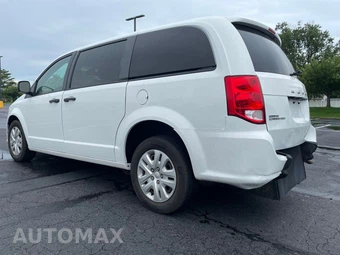 2020 Dodge Grand Caravan SE 121.2" WB - miniatura 2