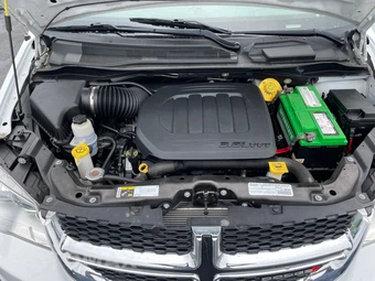2020 Dodge Grand Caravan SE 121.2" WB - miniatura 26