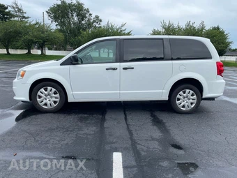 2020 Dodge Grand Caravan SE 121.2" WB - miniatura 3