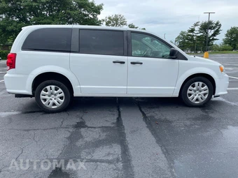 2020 Dodge Grand Caravan SE 121.2" WB - miniatura 5