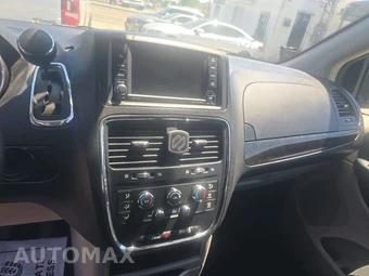 2020 Dodge Grand Caravan SE 121.2" WB - miniatura 11