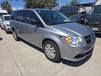 2020 Dodge Grand Caravan SE 121.2" WB - miniatura 3