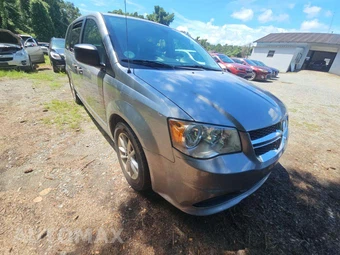 2020 Dodge Grand Caravan SE 121.2" WB - miniatura 4