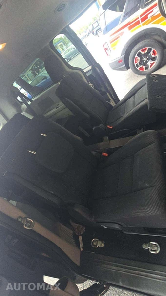 2020 Dodge Grand Caravan SE 121.2" WB - miniatura 17