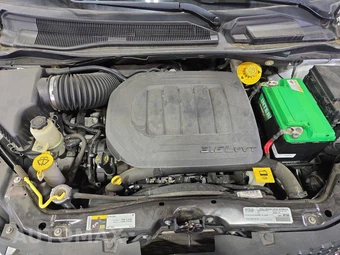 2020 Dodge Grand Caravan SXT 121.2" WB - miniatura 16