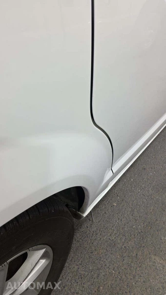 2020 Dodge Grand Caravan SXT 121.2" WB - miniatura 23