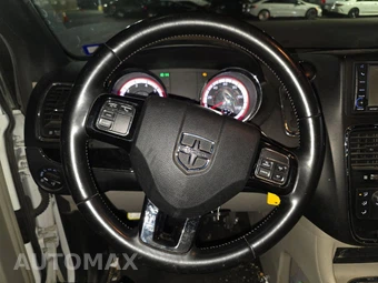 2020 Dodge Grand Caravan SXT 121.2" WB – miniatura 10