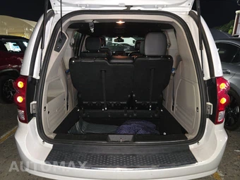 2020 Dodge Grand Caravan SXT 121.2" WB – miniatura 17