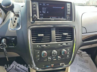 2020 Dodge Grand Caravan SXT 121.2" WB - miniatura 10