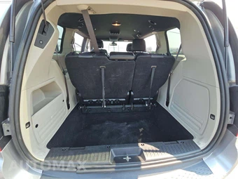 2020 Dodge Grand Caravan SXT 121.2" WB - miniatura 15
