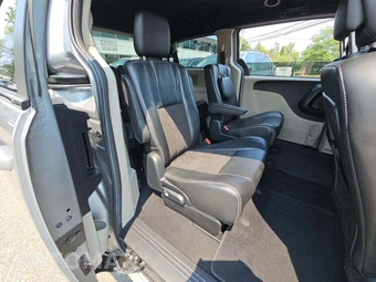 2020 Dodge Grand Caravan SXT 121.2" WB - miniatura 17
