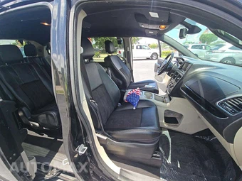 2020 Dodge Grand Caravan SXT 121.2" WB - miniatura 16