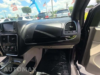 2020 Dodge Grand Caravan SXT 121.2" WB - miniatura 17