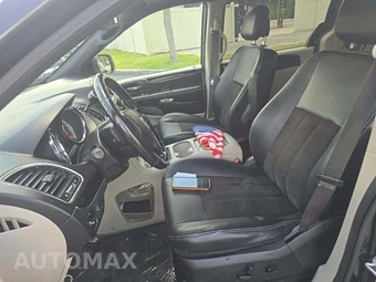 2020 Dodge Grand Caravan SXT 121.2" WB - miniatura 3