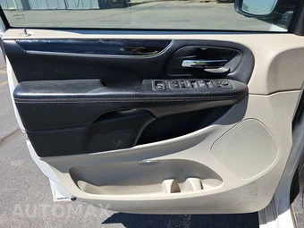 2020 Dodge Grand Caravan SXT 121.2" WB - miniatura 9