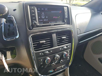 2020 Dodge Grand Caravan SXT 121.2" WB - miniatura 10