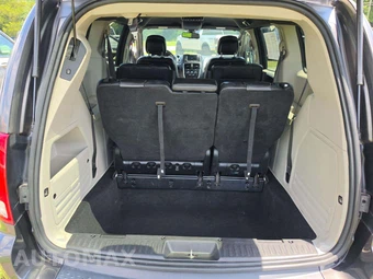 2020 Dodge Grand Caravan SXT 121.2" WB - miniatura 15
