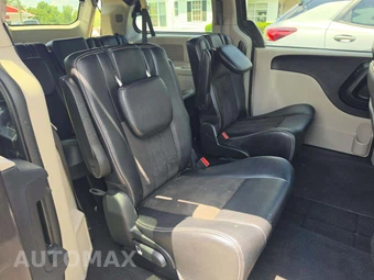 2020 Dodge Grand Caravan SXT 121.2" WB - miniatura 17