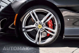 2020 Ferrari Portofino - miniatura 4