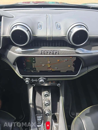 2020 Ferrari Portofino - miniatura 10