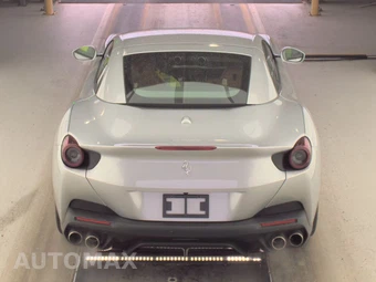2020 Ferrari Portofino - miniatura 5