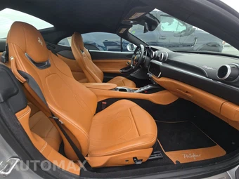 2020 Ferrari Portofino - miniatura 8