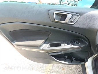 2020 Ford EcoSport SE – miniatura 9