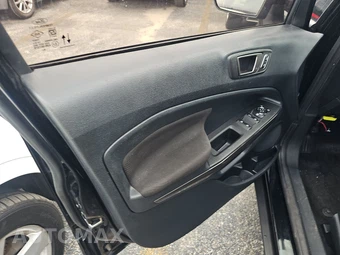 2020 Ford EcoSport SE - miniatura 9