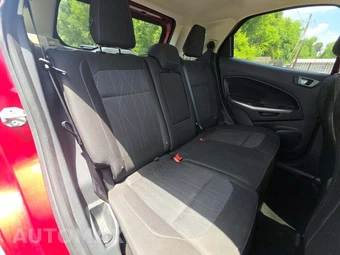 2020 Ford EcoSport SE - miniatura 13